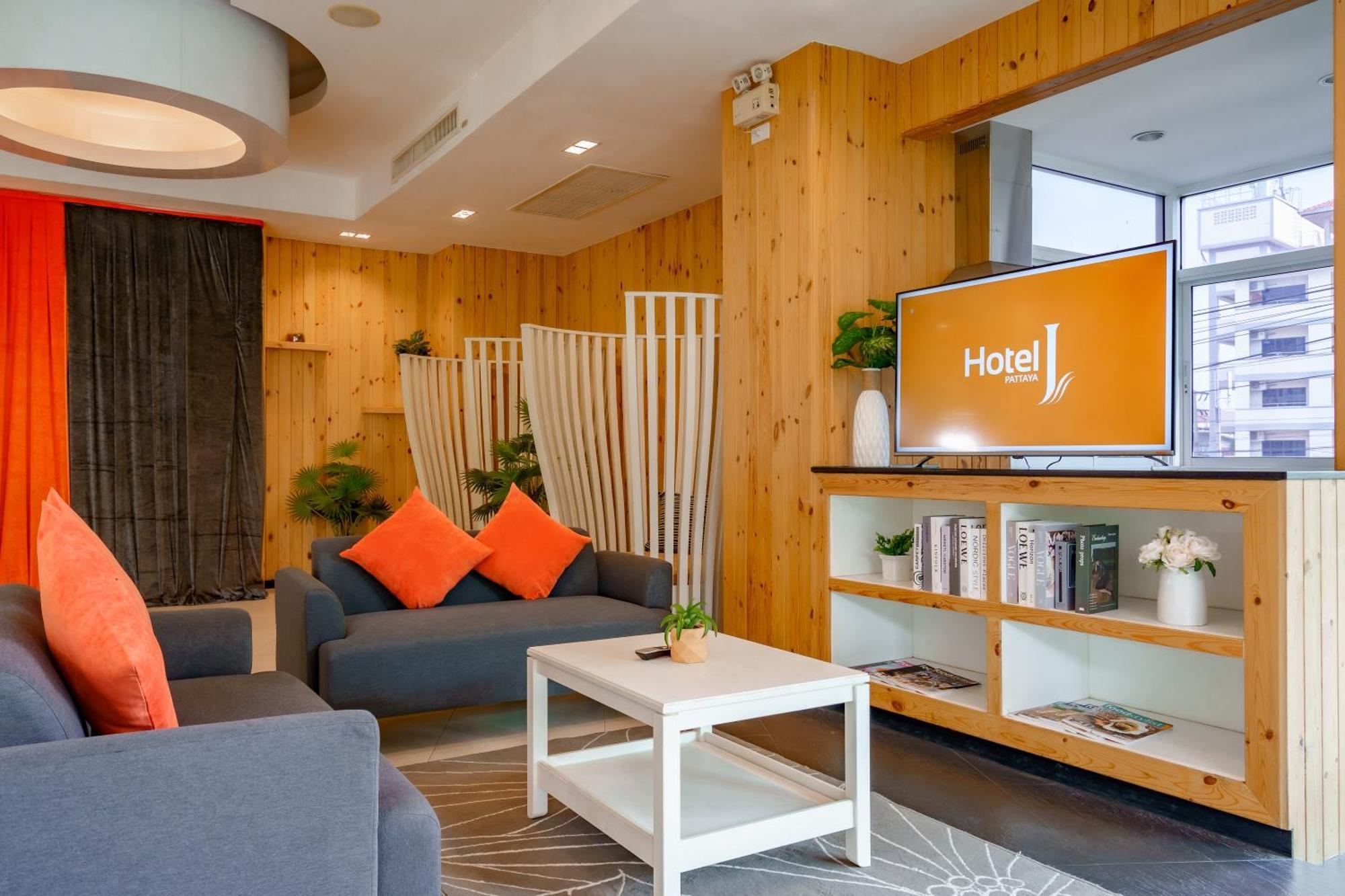 Hotel J Паттая Екстер'єр фото